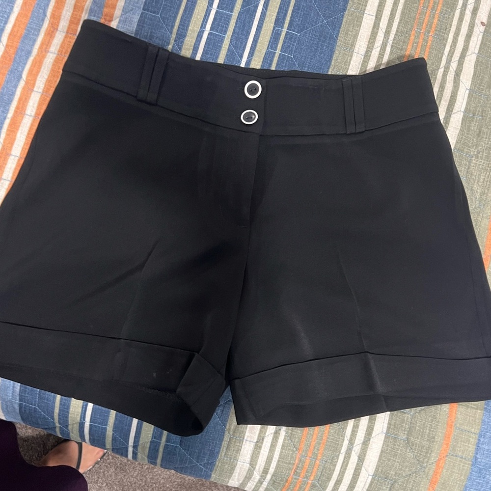 Black Size 4 WHBM dress shorts